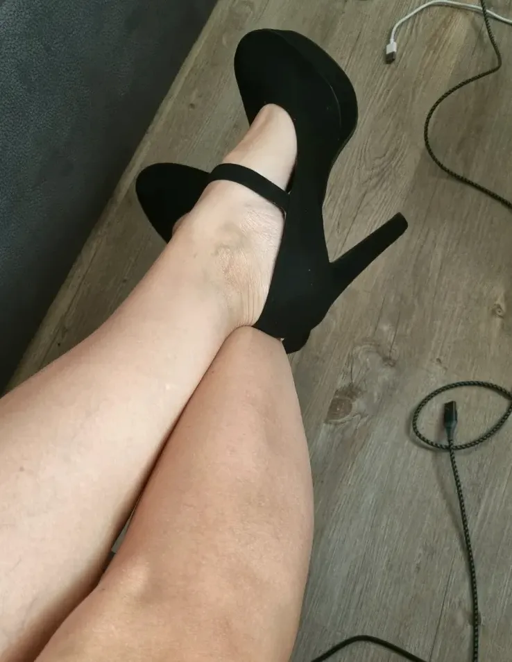 Edith, 38