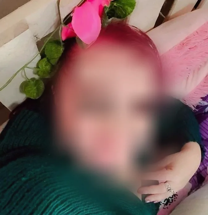 Elisabeth, 36