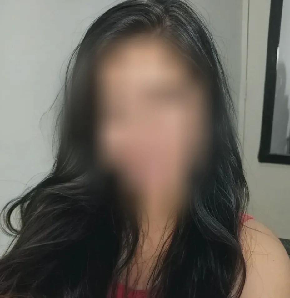 Emelie, 21