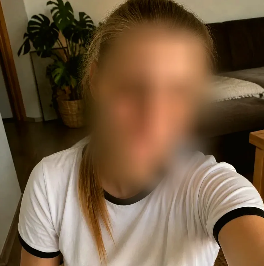 Lena, 21